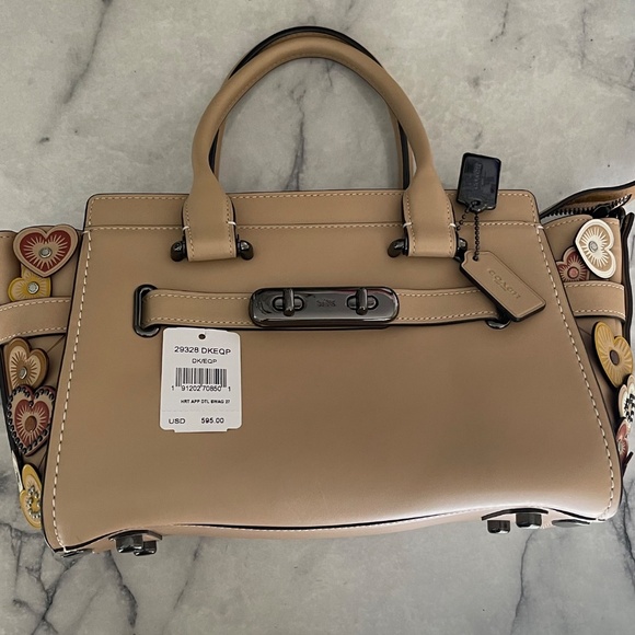 Coach Swagger 27 Leather Satchel Shoulder Bag with Hearts Appliqué In Beechwood - Picture 14 of 15